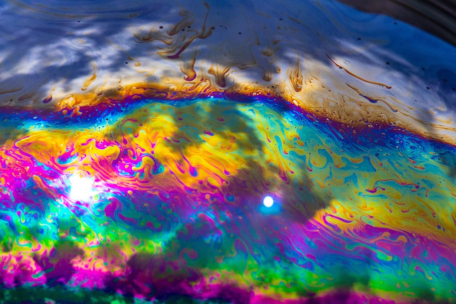 burbuja de jabón, color, colorido, iridiscente, de cerca, multicolor, sin personas, derrame de petróleo, arco iris, combustible fósil