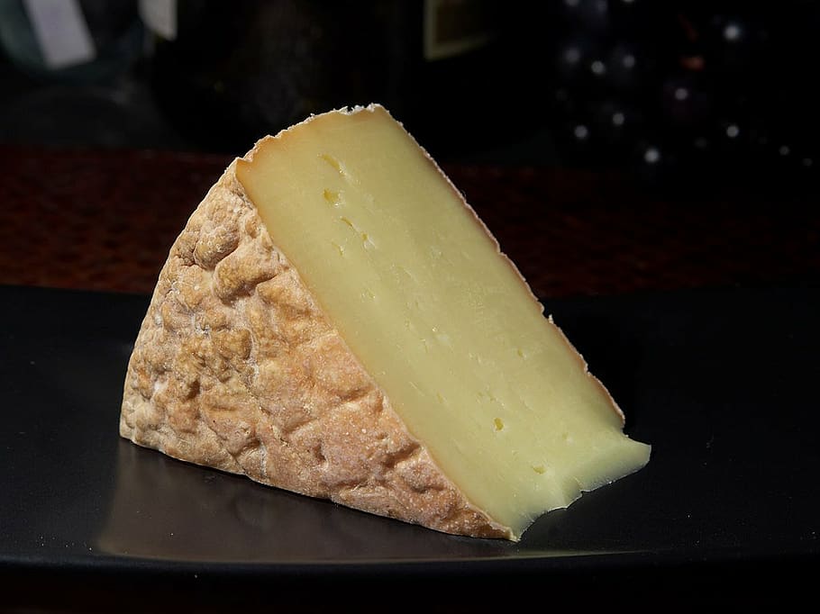 gubbeen cheese, milk product, food, ingredient, eat, snack, delicious, fat, albuminous, healthy