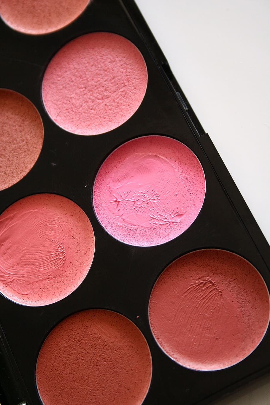 black makeup palette, blush, cream blush, cosmetics, blusher, makeup, cosmetic products, make-up, red, beauty product