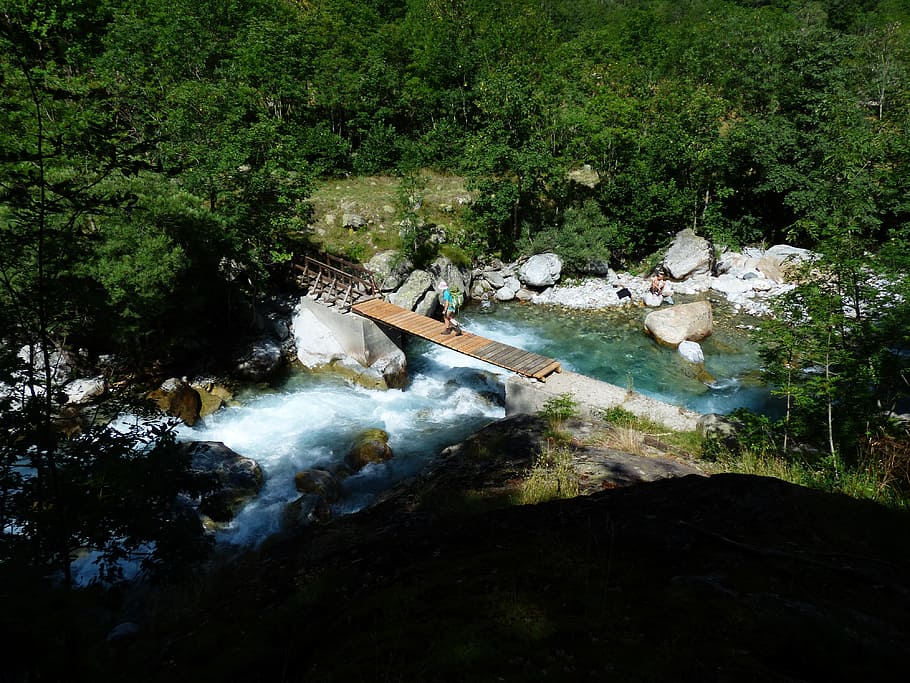 river, bach, mountain stream, bridge, wooden bridge, cross, valley, forest, stones, cold
