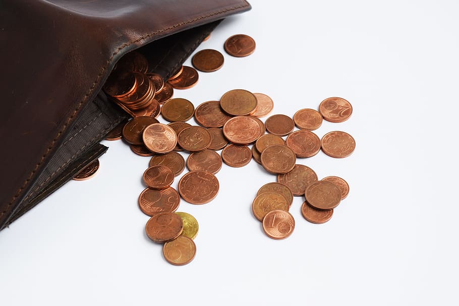 둥근 구리 동전 많은, 옆에, 갈색, 가죽 이중 지갑, 지갑, 동전, 유로, 돈, 교환, 은행