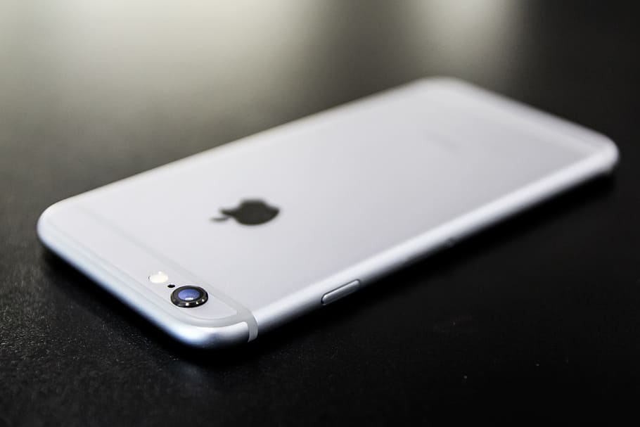 iphone 6 plateado, negro, superficie, plateado, iPhone 6, iphone, manzana, plano, mensajería, sms