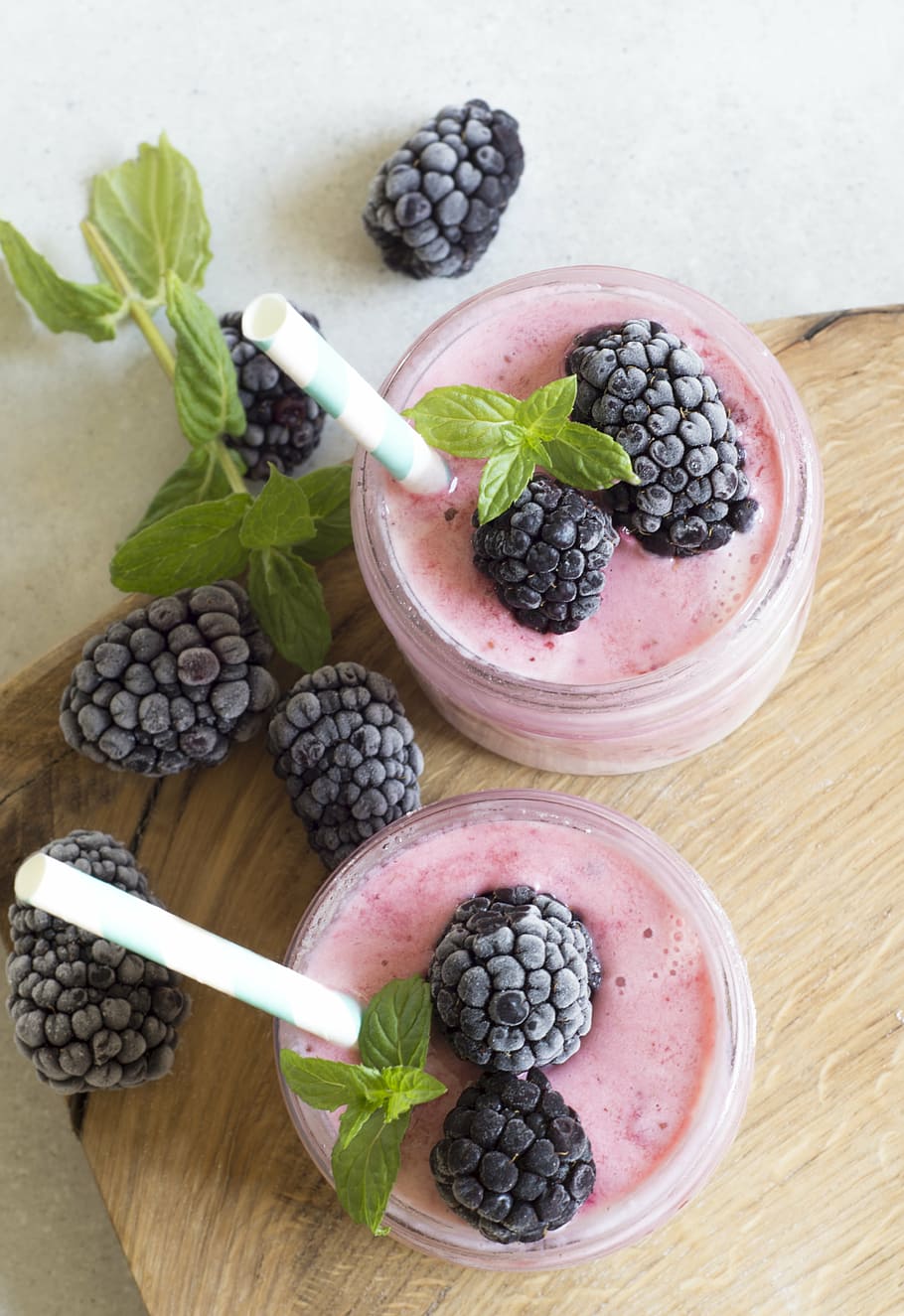 two, strawberry, blueberry, shakes, smoothie, cocktail, fruit, blackberries, fit, mature