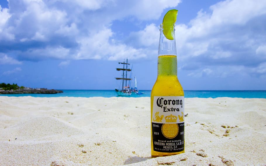 corona, extra, botella, blanco, arena, azul, playa, durante el día, Corona Extra, playa azul
