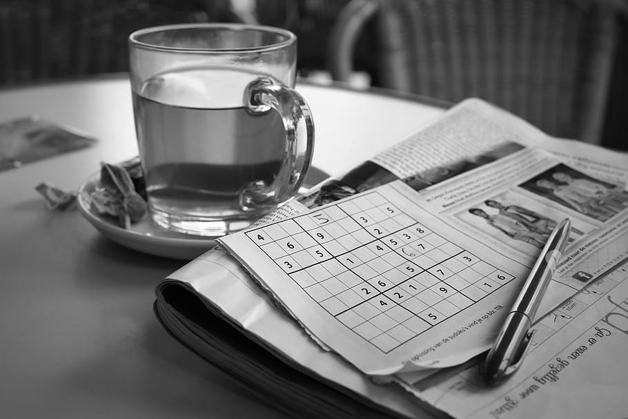 Relaksasi, Sudoku, Teh, Teka-teki, waktu, hitam dan putih, minum, di dalam ruangan, buku harian, tidak ada orang