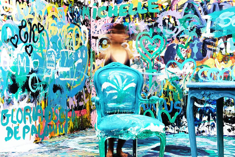 cadeira, mesa, pessoas, menina, parede, arte, grafite, mural, pintura, letras