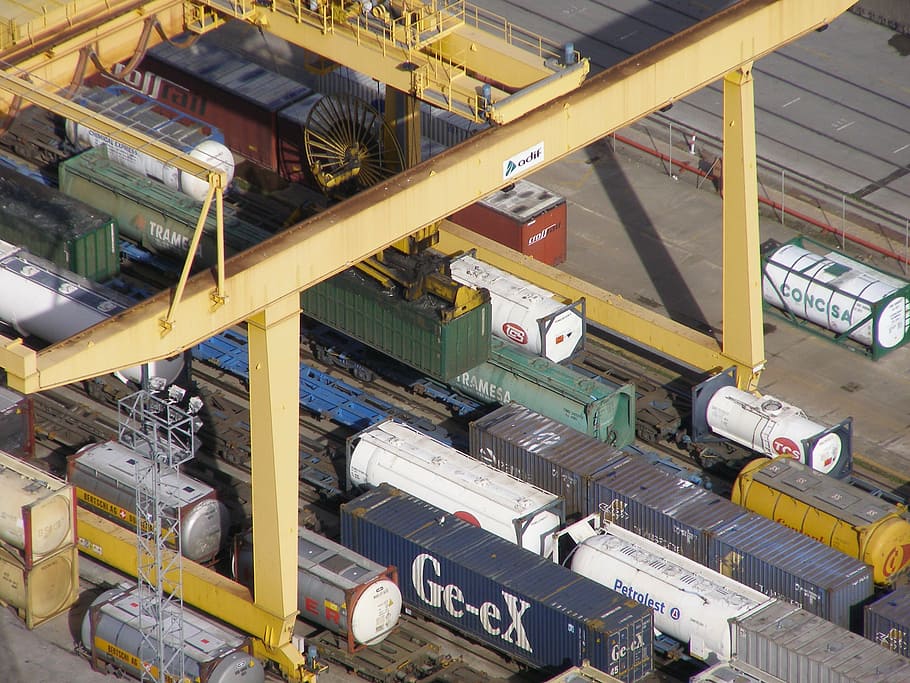 container, container crane, spreader, envelope, truck, transport, handling goods, access, loading, loading crane