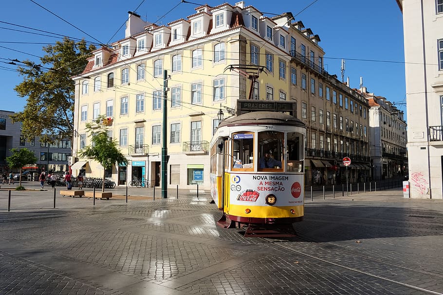 Lisboa, tranvía, arquitectura, ciudad, exterior del edificio, transporte, calle, estructura construida, modo de transporte, teleférico