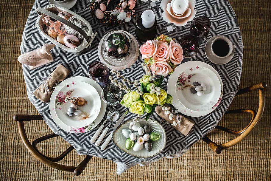 mesa de jantar redonda, decorado, motivos de páscoa, redondo, jantar, mesa, páscoa, motivos, cinza, feriados