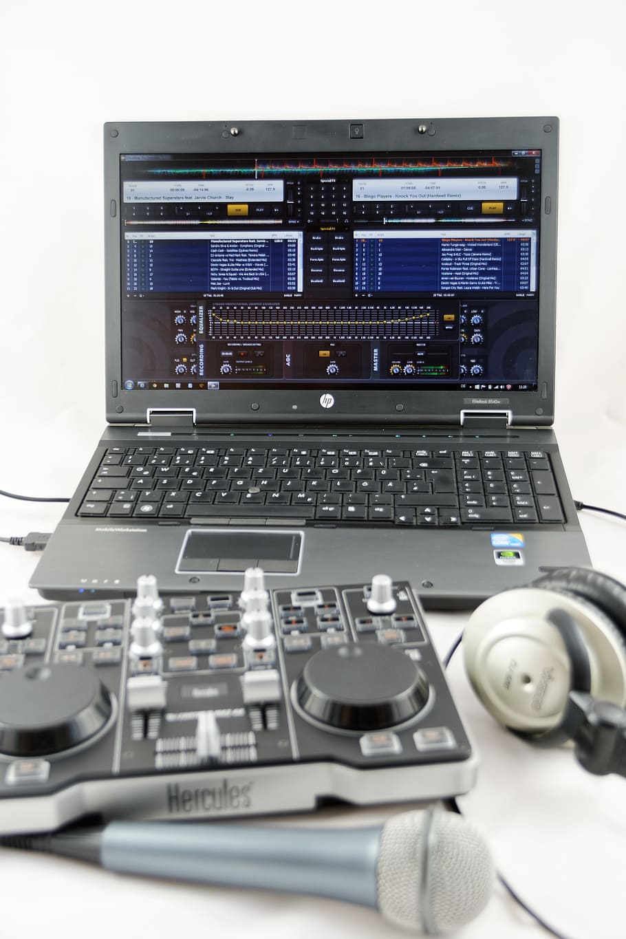 black, laptop computer, dj controller, mixer, headphones, audio, entertainment, music, mp3, dj