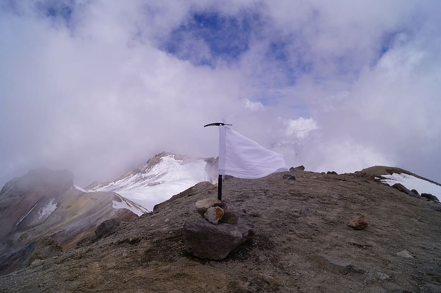 white flag, summit, iztaccíhuatl, mountain, mountaineering, clouds, nature, landscape, top, sky