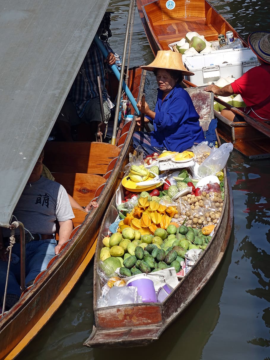 woman, riding, boat, full, fruits, damnoen saduak floating market, thailand, traditional, bangkok, water