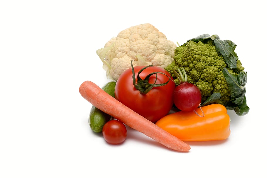 white, cauliflower, green, brocolli, orange, carrots, vegetables, healthy, frisch, food