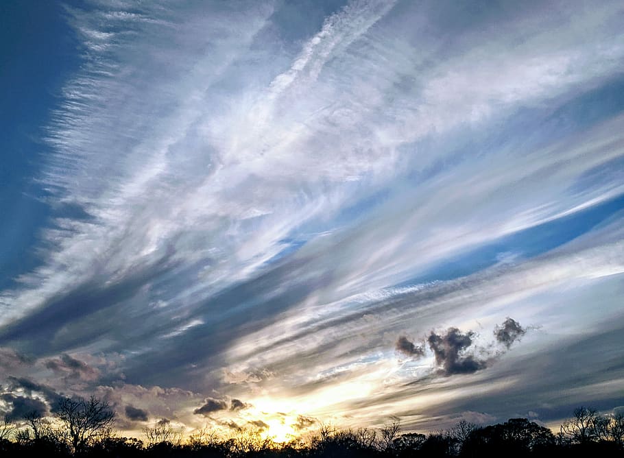 sunset, blue sky, clouds, setting sun, chemtrails, feather clouds, evening, cloud - sky, sky, beauty in nature