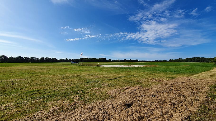 airfield, aircraft, grass, tarmac, start position, landing area for parachutists, rod, green, sky, clouds