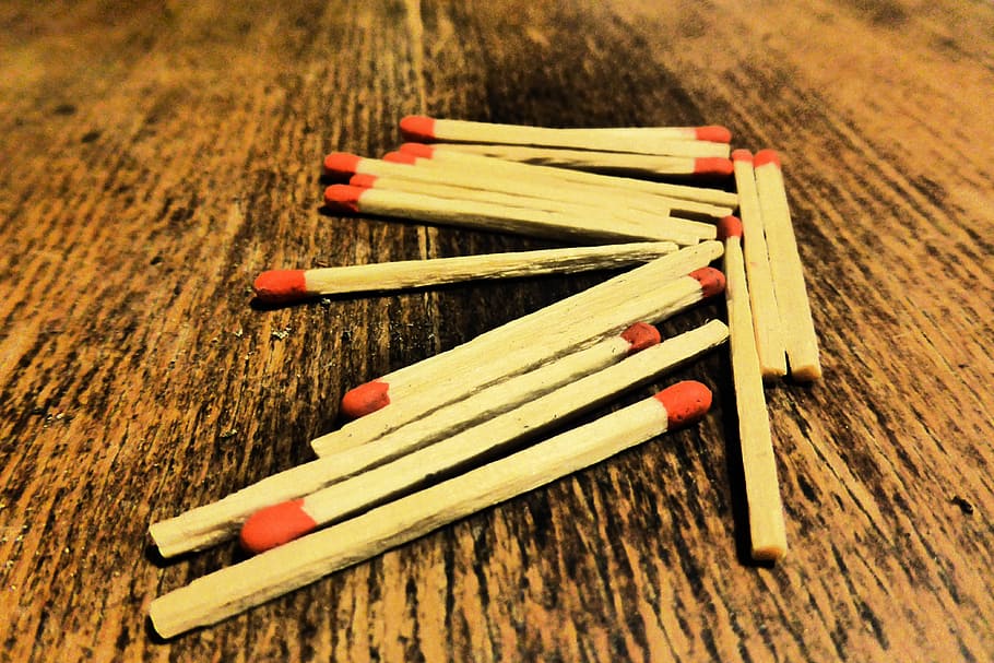 Matches, Sticks, Match, Head, match head, red, matchstick, wood - Material, fire - Natural Phenomenon, sulphur