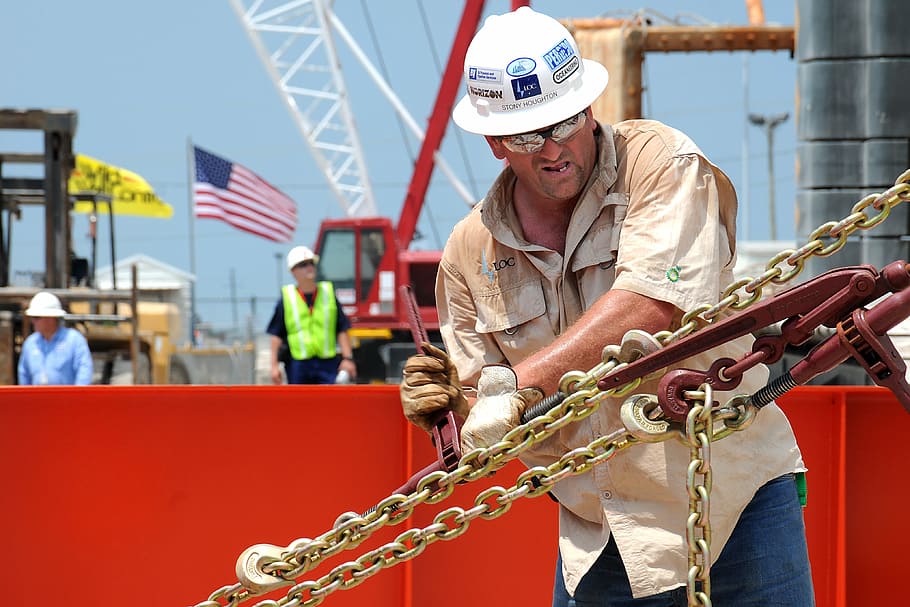 man, holding, wrench, shallow, focus photography, construction, worker, oil, rig, building