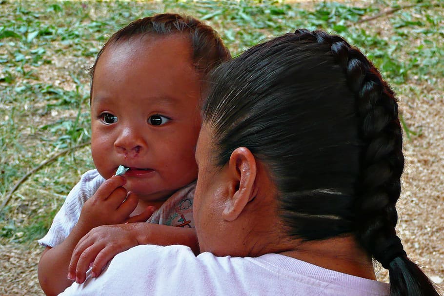 mulher segurando bebê, nativo, bebê, menino, pessoas, humano, mãe, canadá, duas pessoas, infância