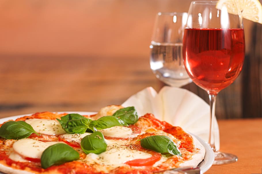 pizza and wine, Pizza, wine, food/Drink, alcohol, pizzas, restaurant, restaurants, cheese, food