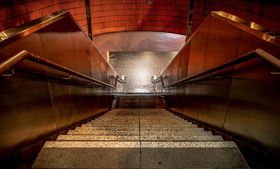 escadas, túnel, subterrâneo, passagem, corrimão, gradualmente, pedra, submundo, luz, quadrilha
