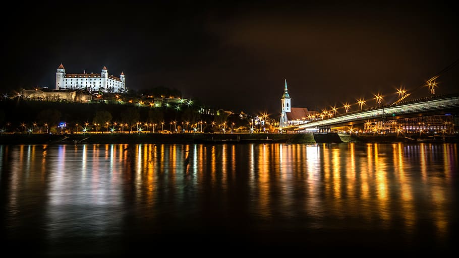 Paisaje de la ciudad, Bratislava, el Danubio, río, castillo, vista, colina del castillo, Eslovaquia, puente, iglesia