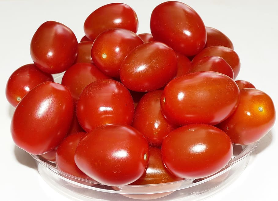 tomato, date tomato, small, grown, solanum lycopersicum, xitomatl, nachtschattengewächs, red, vegetables, paradeisapfel