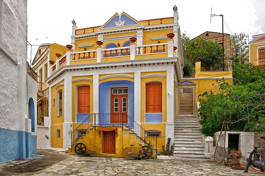 階段, シミ島, ギリシャ, 建物, 航海博物館, カラフルな町, 都市, 歩道, プラザの横にある自転車, 建築