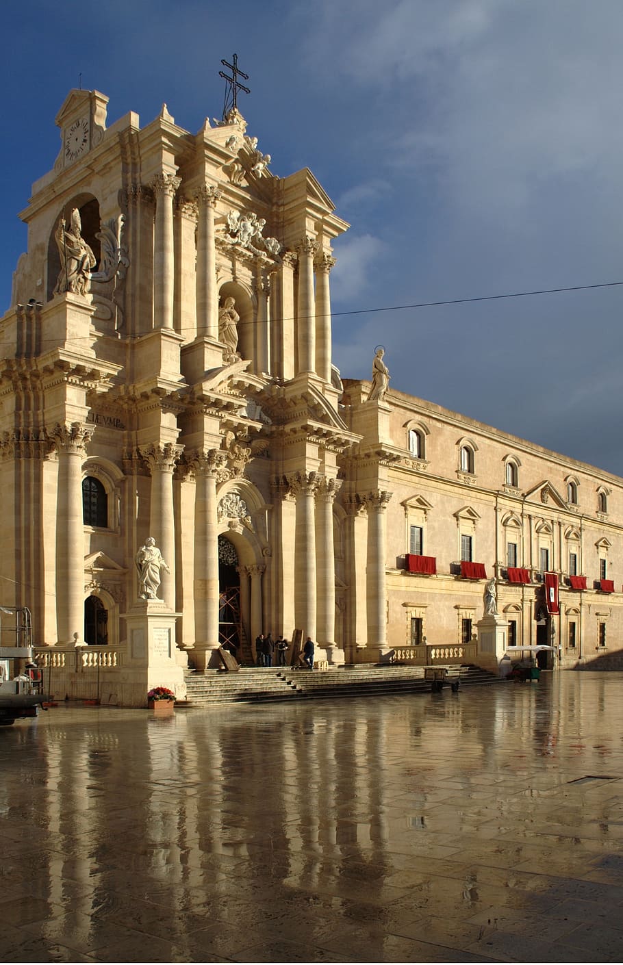 gray concrete building, italy, sicily, siracusa, piazza del duomo, dom, church, architecture, built structure, building exterior