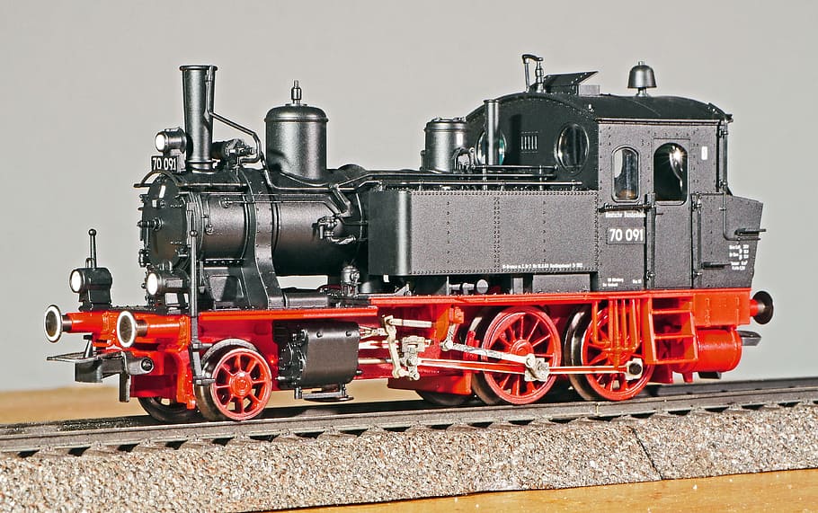steam locomotive, model, scale h0, 1-87, locally ground, bavarian, pt 2-3, br70, br 70, historically