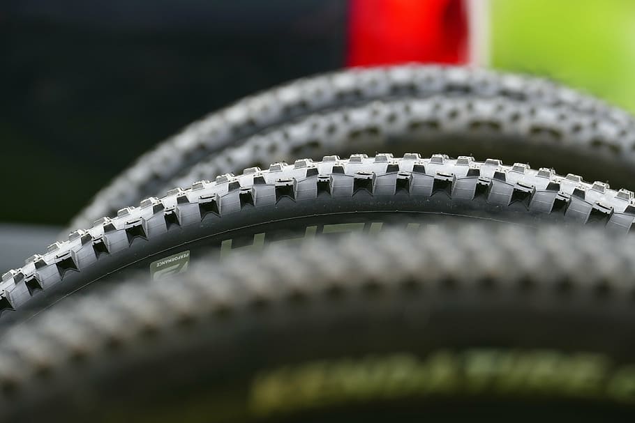 selective, focus photography, bicycle tires, mature, profile, mountain bike, bike, wheel, cycling, sports equipment