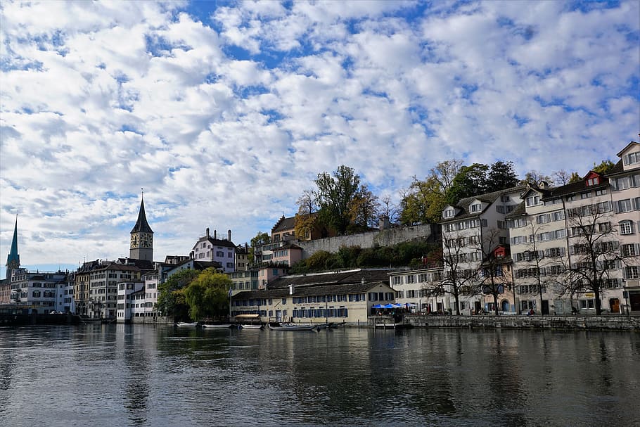 Zurich, ciudad, Suiza, casas, iglesias, río, casco antiguo, centro de la ciudad, verano, vista aérea