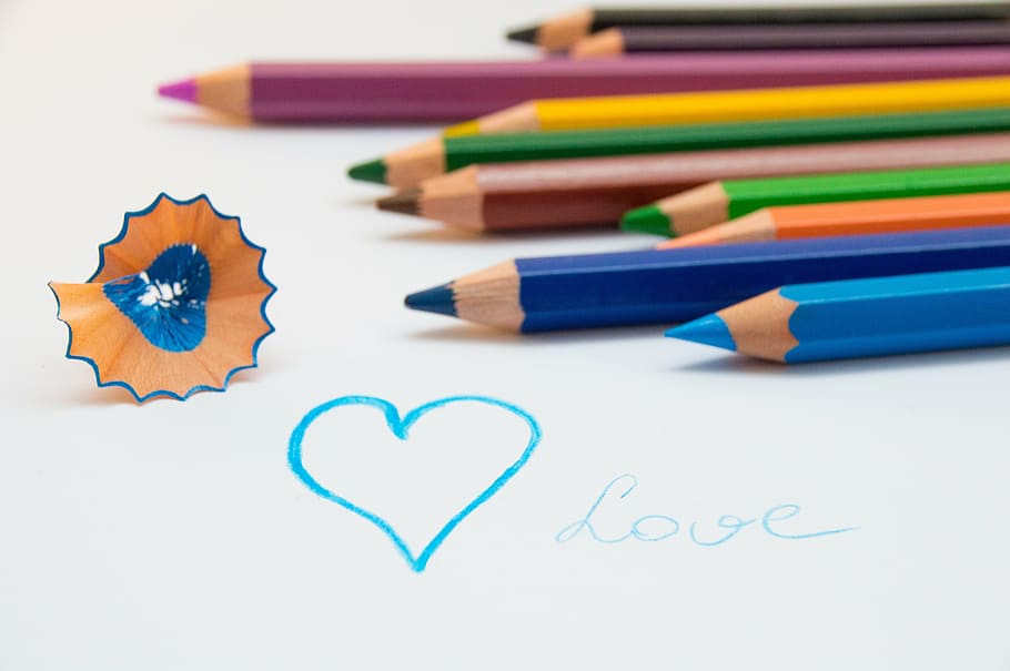 color pencil photo, colored pencils, draw, color, pens, paint, colorful wooden pegs, heart, love, blue