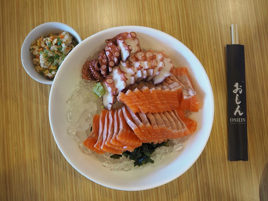 Comida, Japón, salmón, mariscos, comida y bebida, plato, comida japonesa, directamente arriba, lista para comer, mesa