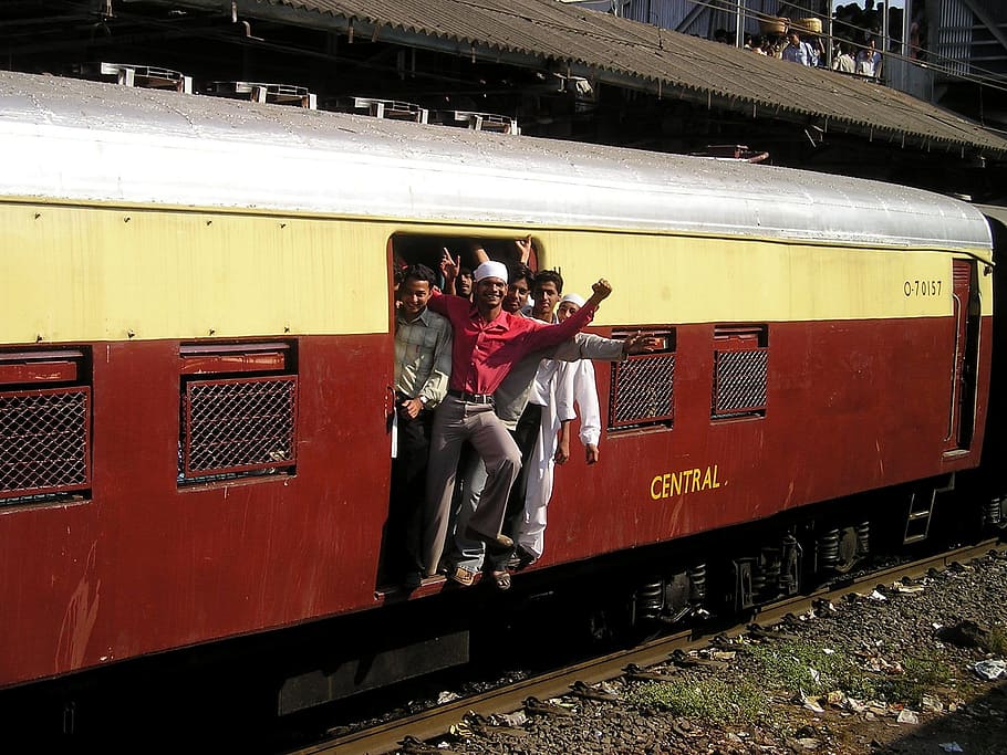 group, men, riding, yellow, red, India, Mumbai, Bombay, Train, Crowds