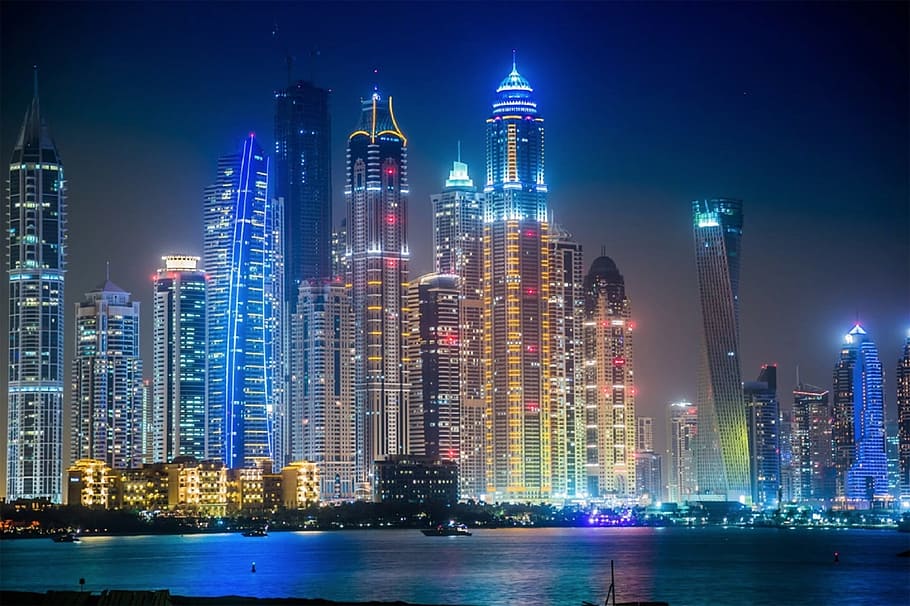 высокий, многоэтажное здание, тело, вода, ночное время, Дубай, ночь, огни, освещенный, живописный