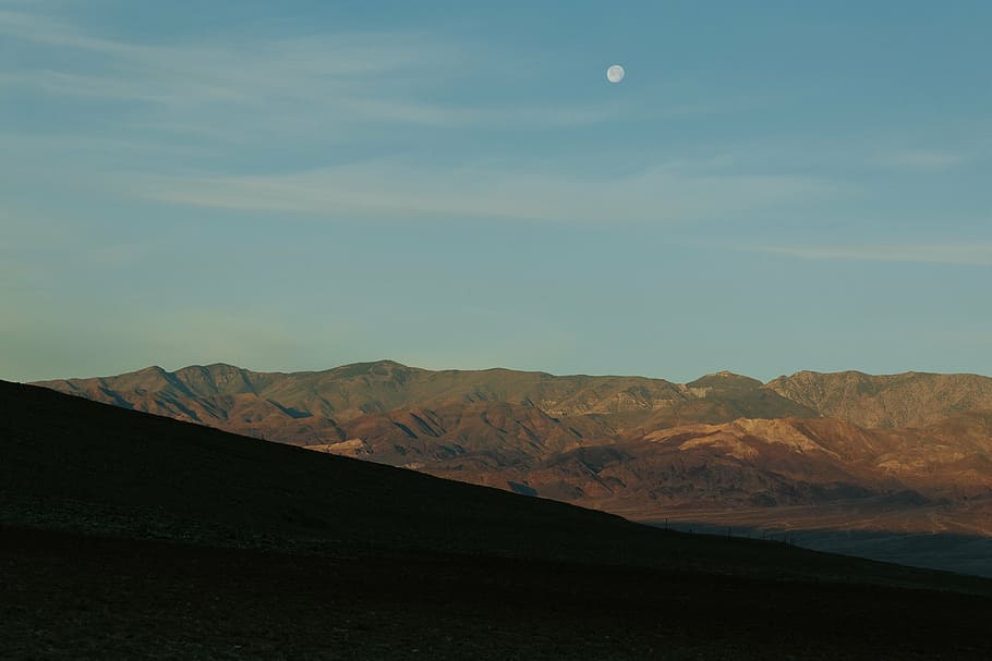 fotografia de paisagem, montanha, paisagem, pico, cimeira, vista, estética, rochas, lua, céu