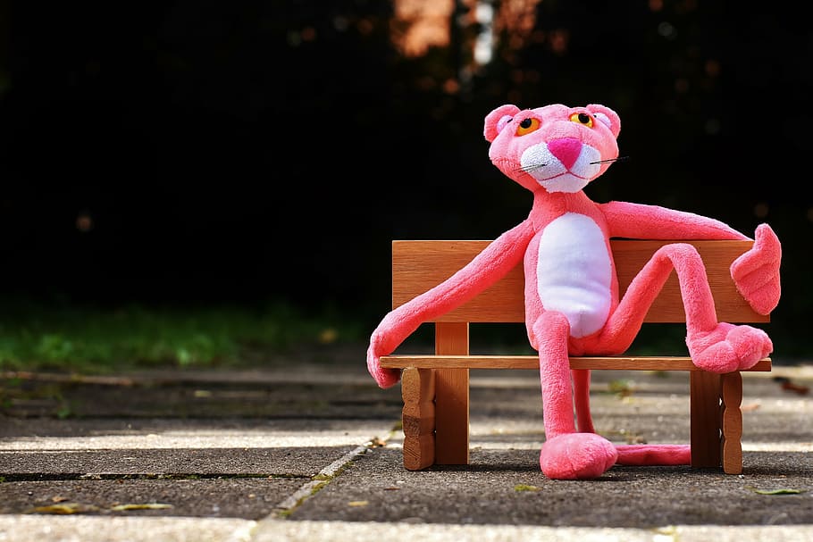 pantera rosa, banco, descanso, sentarse, figura, gracioso, animal, felpa, peluche, juguete