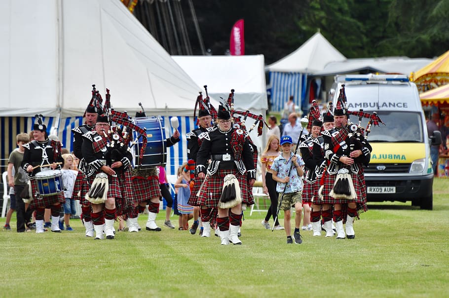 pipes, band, tartan, norwich, show, grandstand, bagpipe, people, shows, large group of people