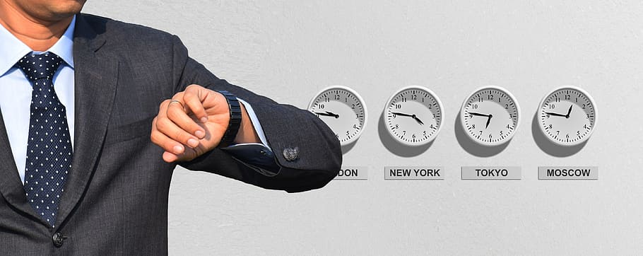 Hombre de negocios, traje, reloj, negocios, reloj de pulsera, vista, tiempo de, dólar, finanzas, gestión del tiempo