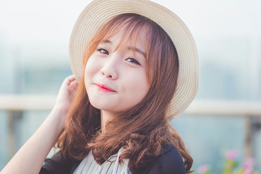 girl, holding, hat, ao dai, people of vietnam, the young woman, portraint, the hat, sunny day, smiile