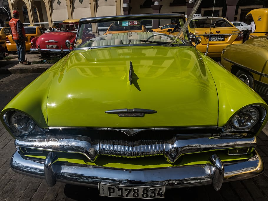 Cuba, La Habana, Capitolio, Plymouth, verde, descapotable, almendron, coche, taxi, clásico
