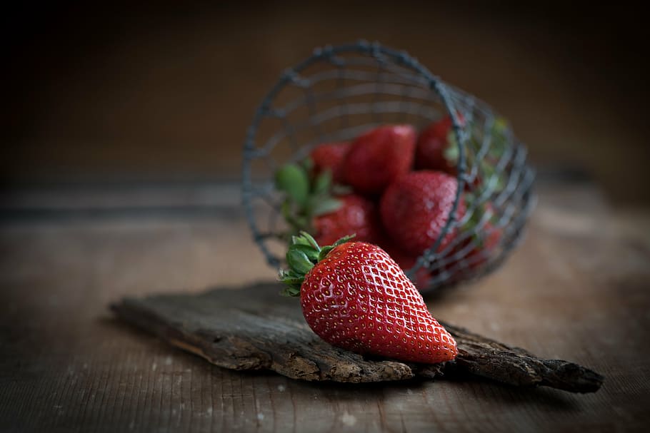 strawberries, red, ripe, sweet, delicious, natural product, soft fruit, basket, wood, fruit