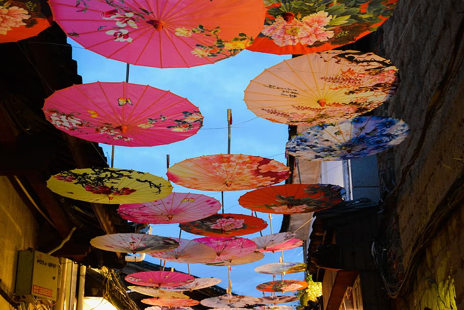 646 Chinese Hanging Umbrellas Images, Stock Photos & Vectors | Shutterstock