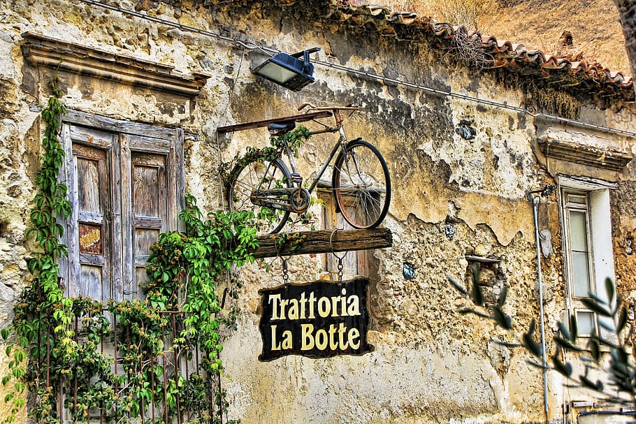 calabria, italy, advertisement, bike, capo vaticano, old house, facade, hdr, hauswand, historic center