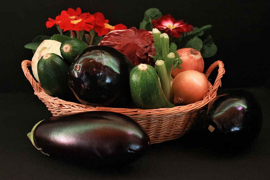 eggplant, zucchini, eat, healthy, food, nutrition, vitamins, vegan, vegetarian, delicious