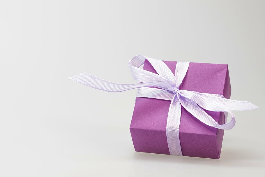 púrpura, caja, blanco, cinta, regalo, hecho, sorpresa, lazo, navidad, festival