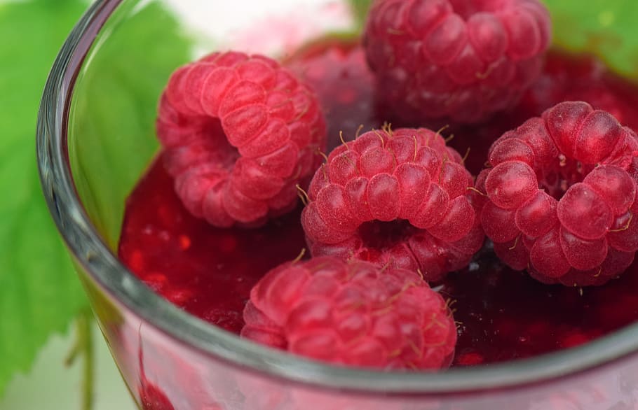 raspberries, raspberry jam, jam, cook, jam cooking, homemade, delicious, sweet, fresh, fruity