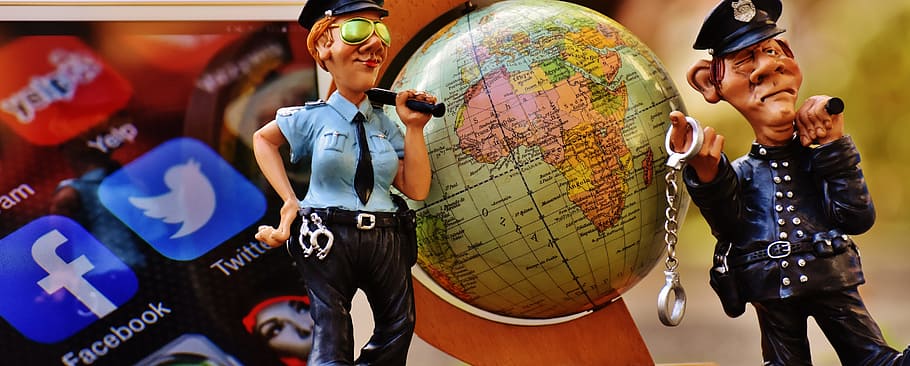 police figurine, social media, internet, security, global, worldwide, police, social networking, social, social network