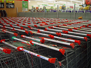 shopping-cart-trolleys-shopping-commercial-royalty-free-thumbnail.jpg