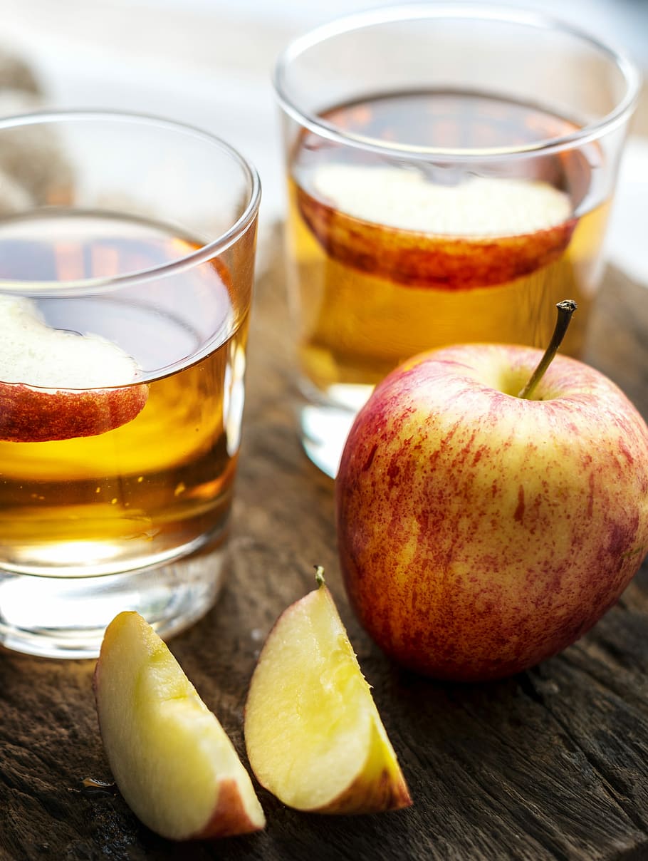 apple fruit, shot glasses, apple, apple juice, beverage, cider, closeup, cuisine, diet, dieting